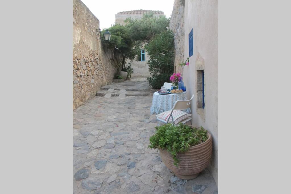 Appartement Blue Door à Monemvasia Extérieur photo